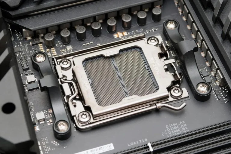 Will the AM5 CPU be compatible with AM4 motherboards?