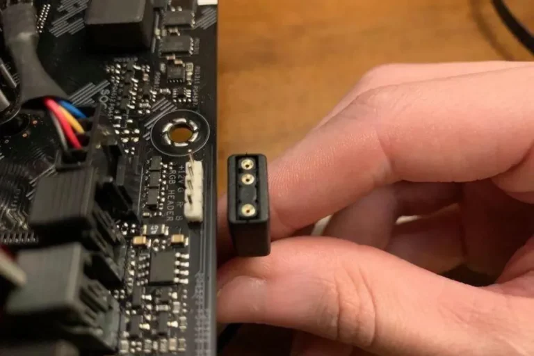 What does a 3-pin connector look like on a motherboard?